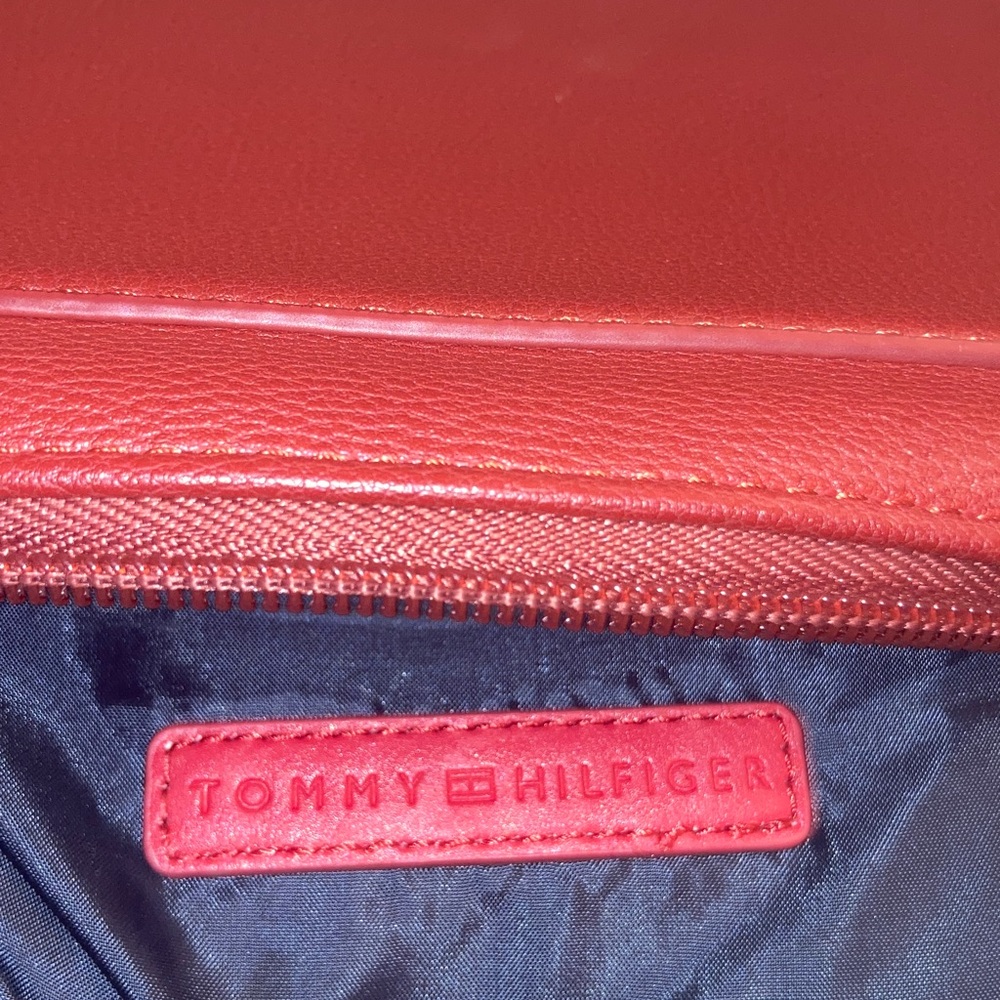 NWOT Tommy Hilfiger Elegant Red Crossbody Bag - Picture 5 of 16